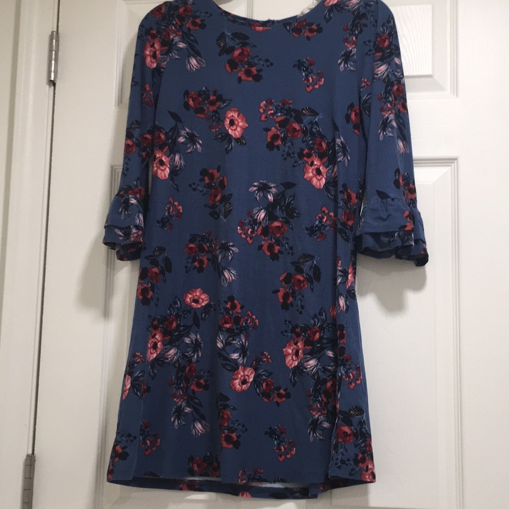Women’s dress shirt